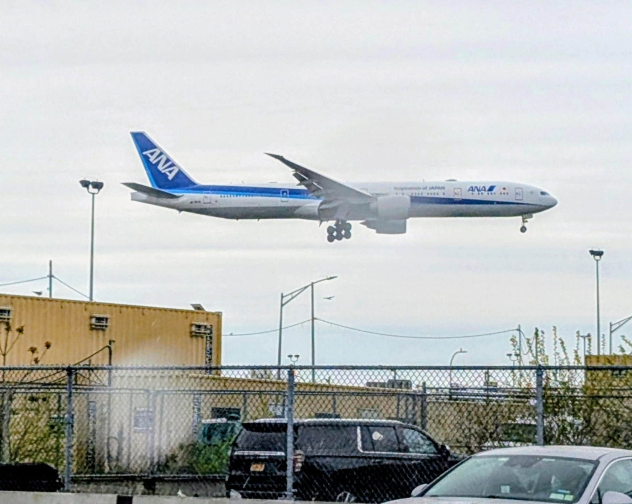 ANA・JAL・ユナイテッド航空・アメリカン航空・デルタ航空などをご利用のお客様にも安心のJFK・LGA・EWR空港送迎 日本語対応リムジン